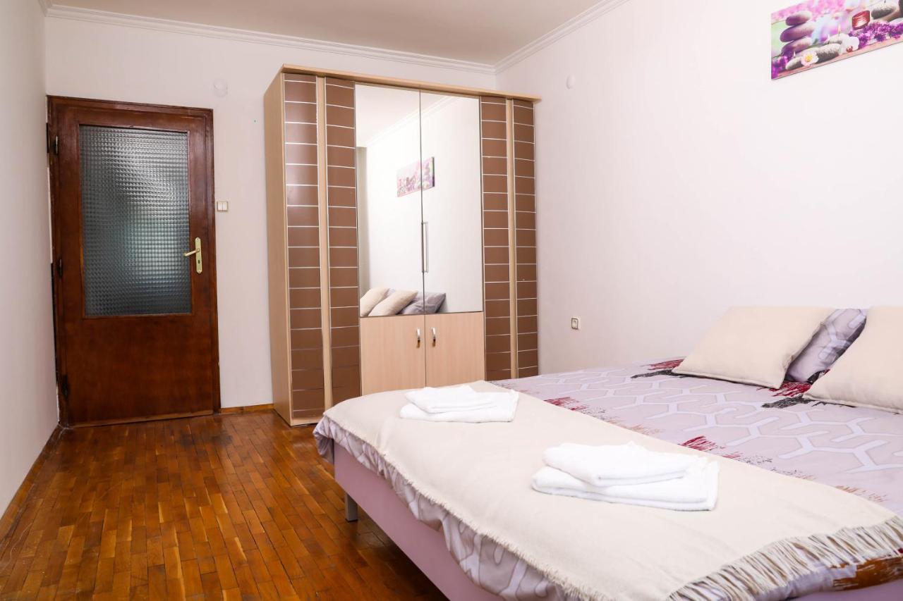 Krichim Apartments,Three-Bedroom, Large Apartment, Top Center Sofía Exterior foto